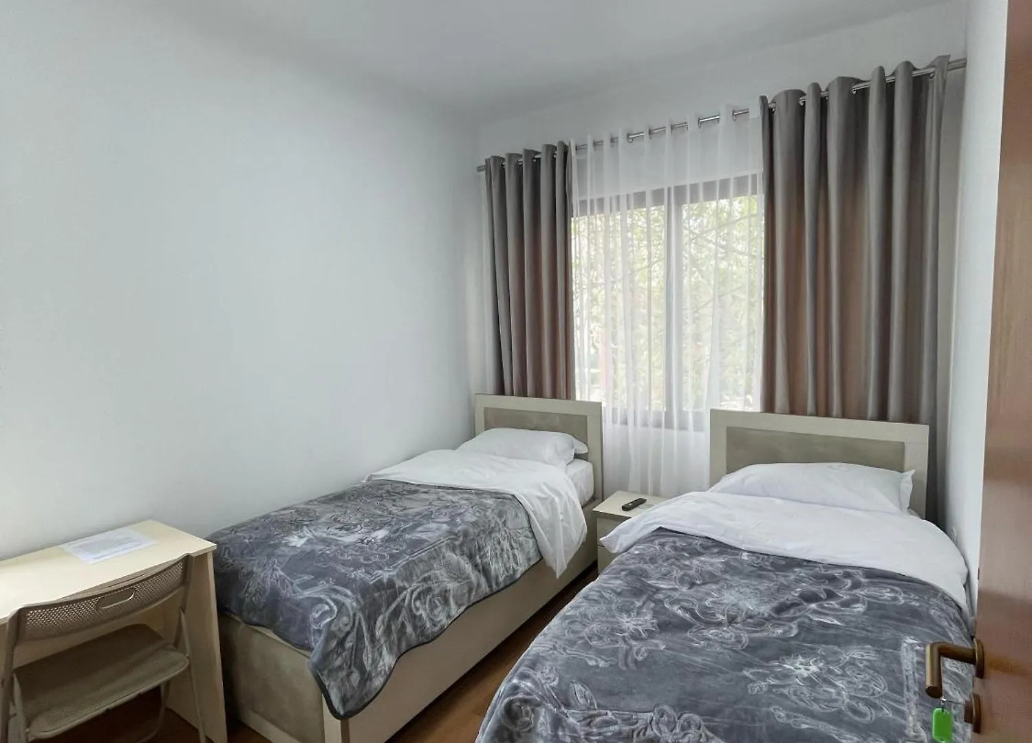 Rooms By Kevin Tirana Albania