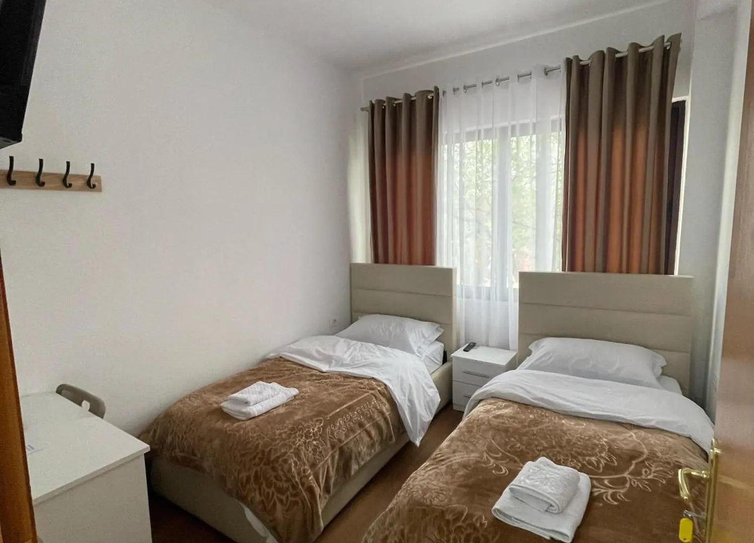 Rooms By Kevin Tirana 0*,  Albania